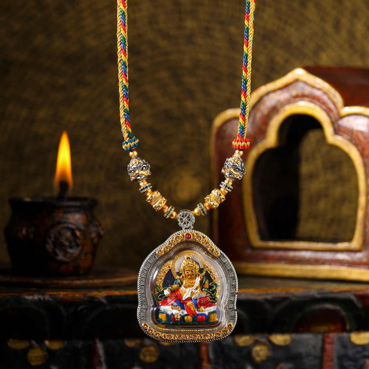Jinhui Jucai - The Yellow God of Fortune Bestows Blessings, Positive Fortune, Pure Handmade Thangka Inviting Fortune Pendant