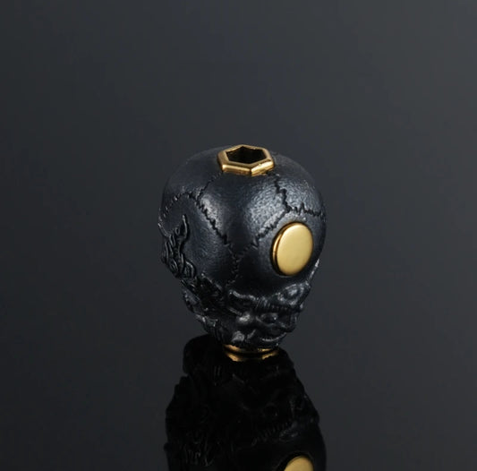 Ward off evil spirits and prevent disasters, increase happiness and longevity 925 Silver Spiked Skull Necklace Pendant