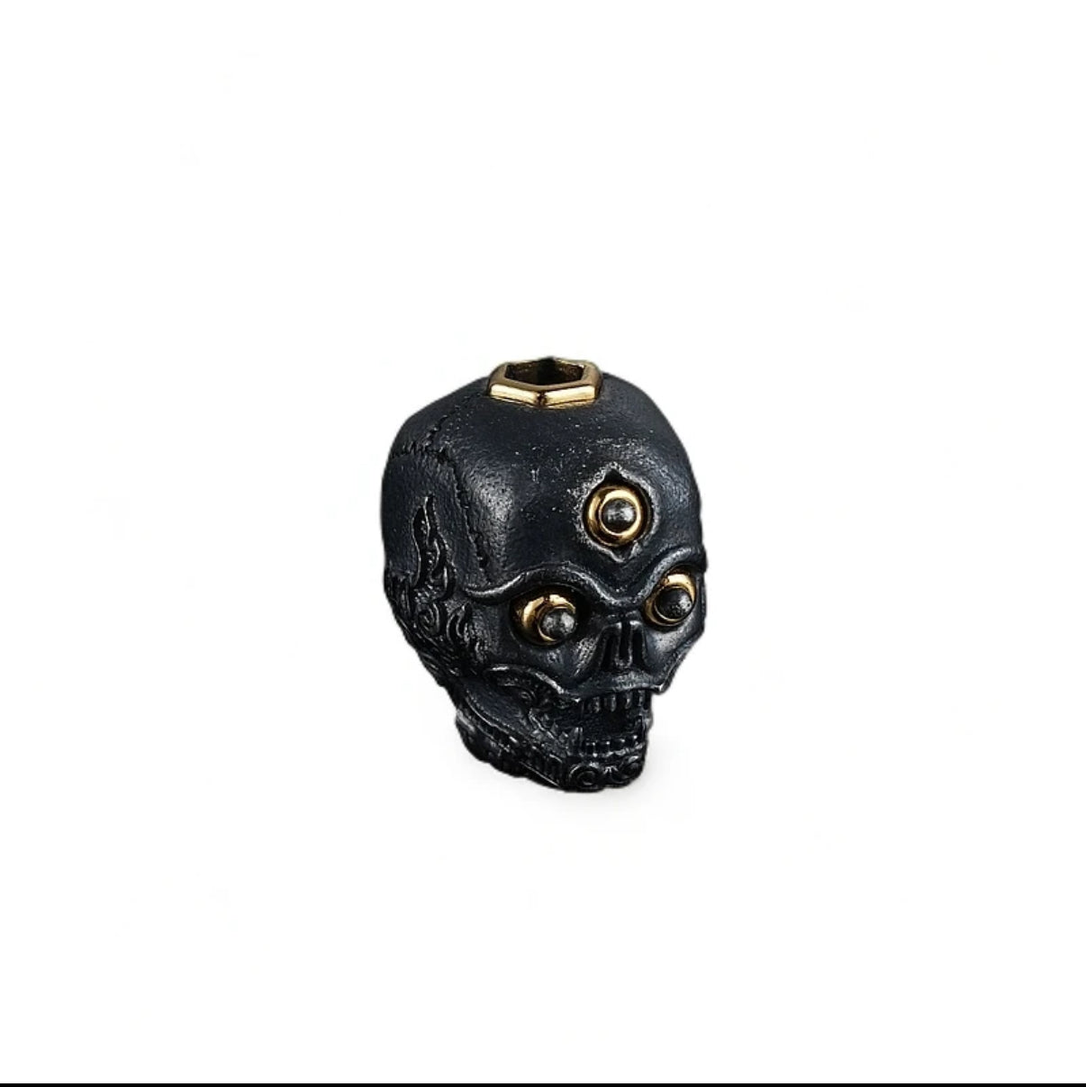 Ward off evil spirits and prevent disasters, increase happiness and longevity 925 Silver Spiked Skull Necklace Pendant