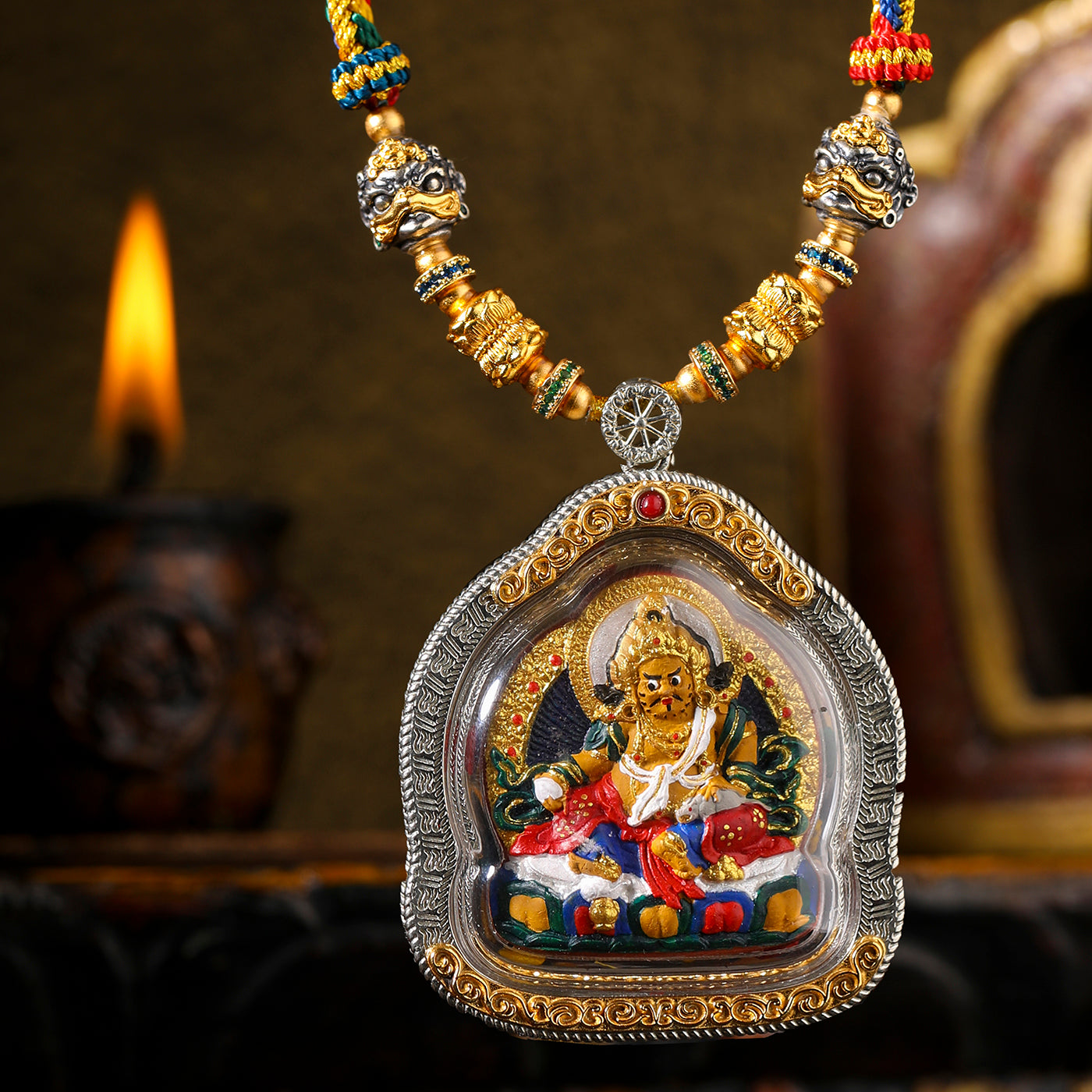 Jinhui Jucai - The Yellow God of Fortune Bestows Blessings, Positive Fortune, Pure Handmade Thangka Inviting Fortune Pendant