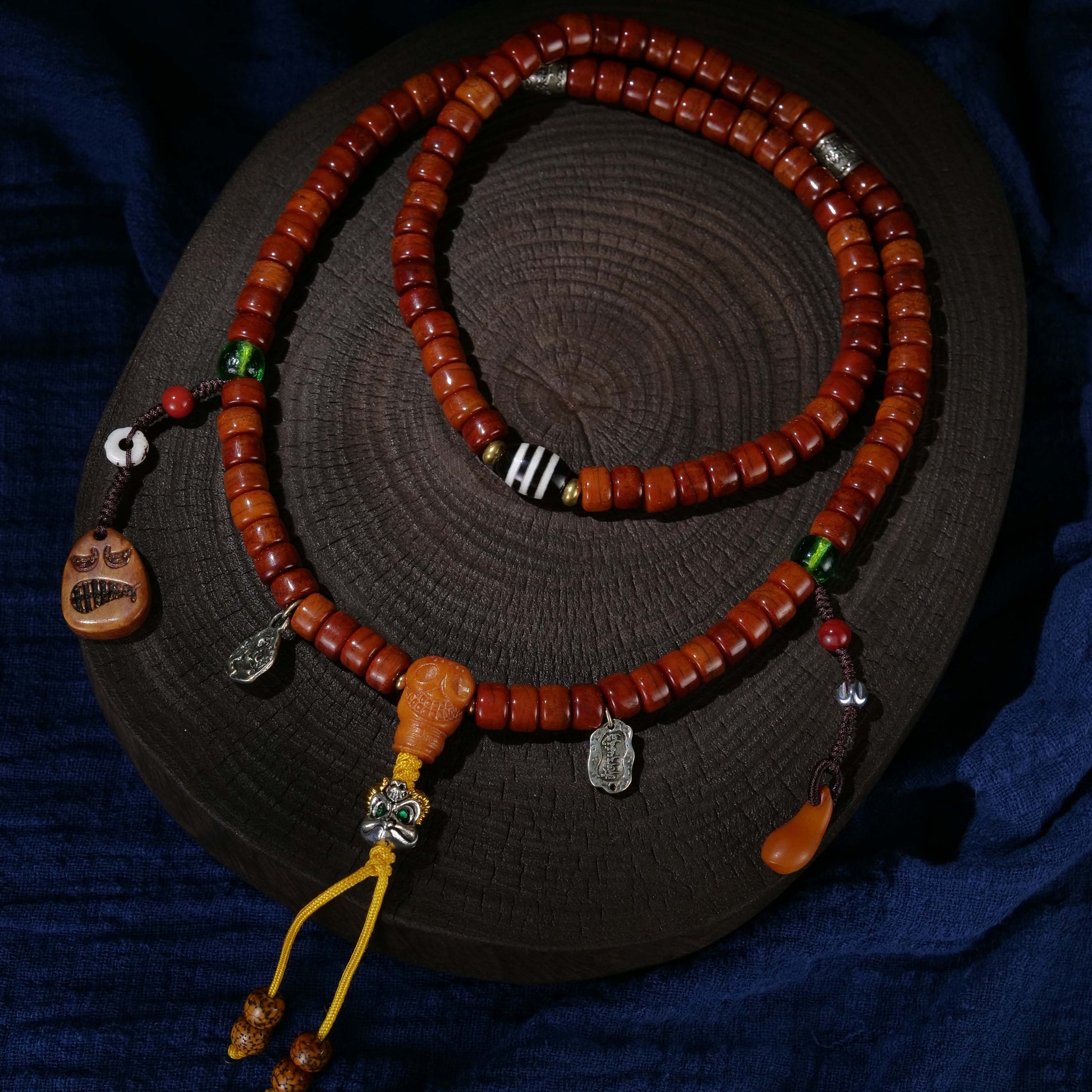 Add Wealth, Eliminate Difficulties, Good Wish Dale Pendant, Beef Bone Multi-Ring String