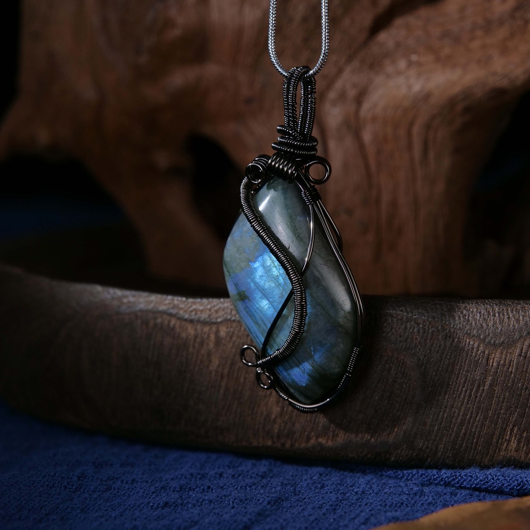 Lucky and Beautiful Labradorite Pendant Necklace