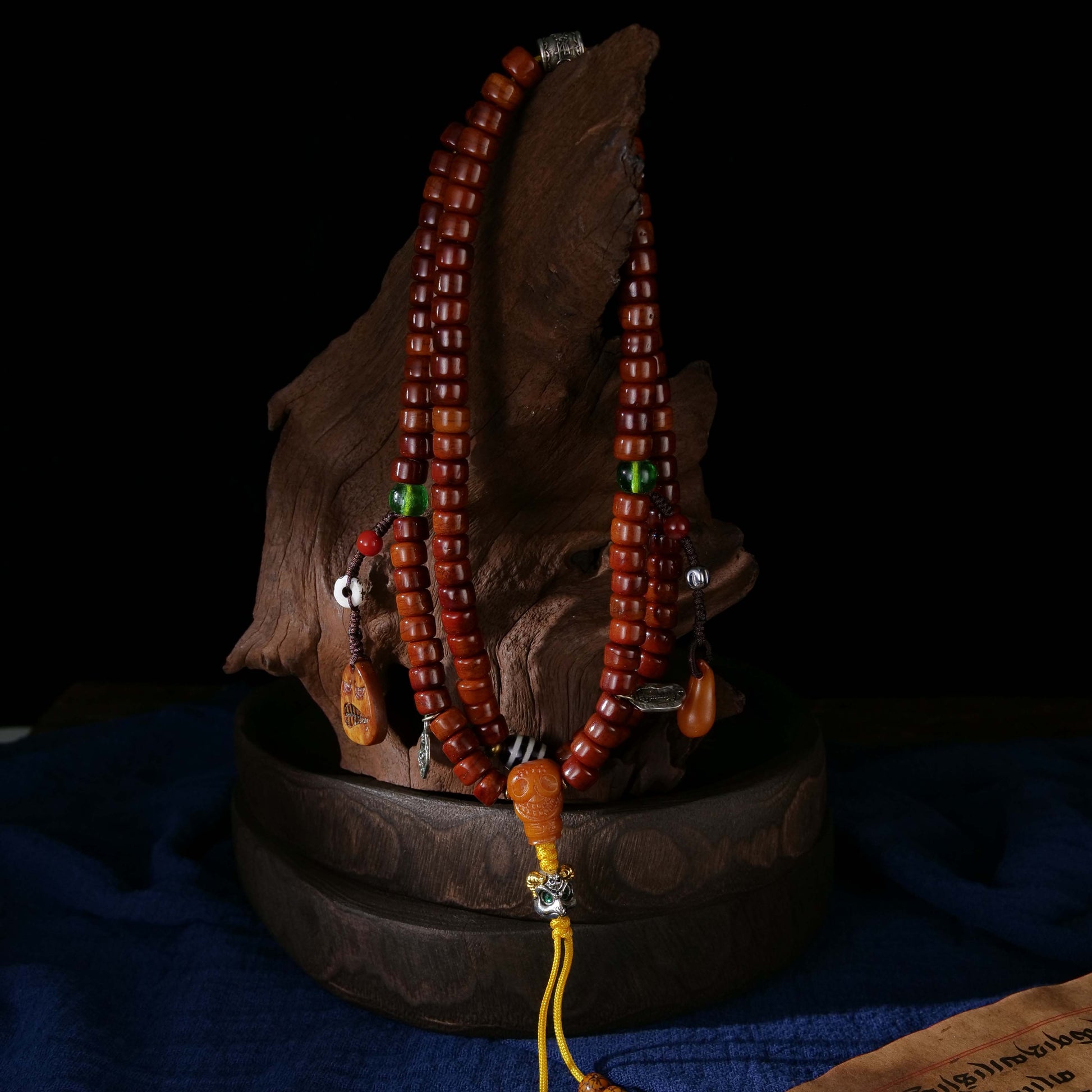 Add Wealth, Eliminate Difficulties, Good Wish Dale Pendant, Beef Bone Multi-Ring String