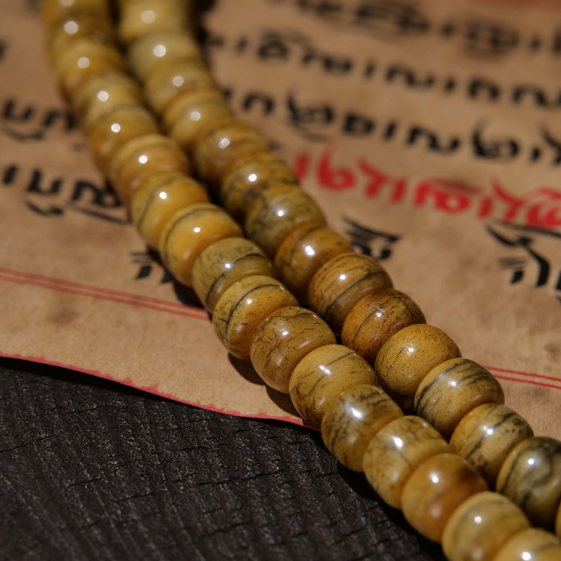 Blessed with good fortune, blessed with peace and good luck Ga Wu Box Pendant Camel Bone Multi Loop String