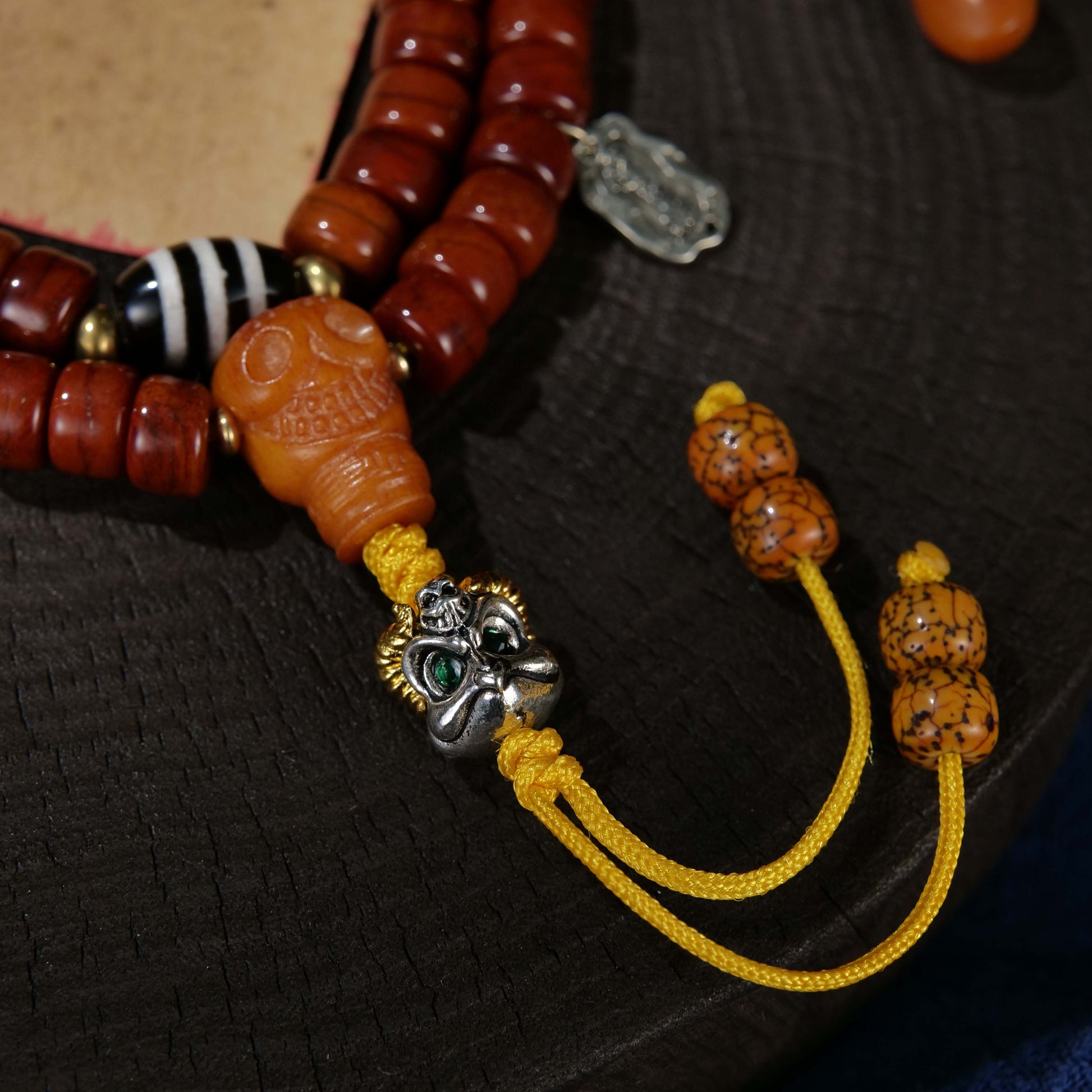 Add Wealth, Eliminate Difficulties, Good Wish Dale Pendant, Beef Bone Multi-Ring String